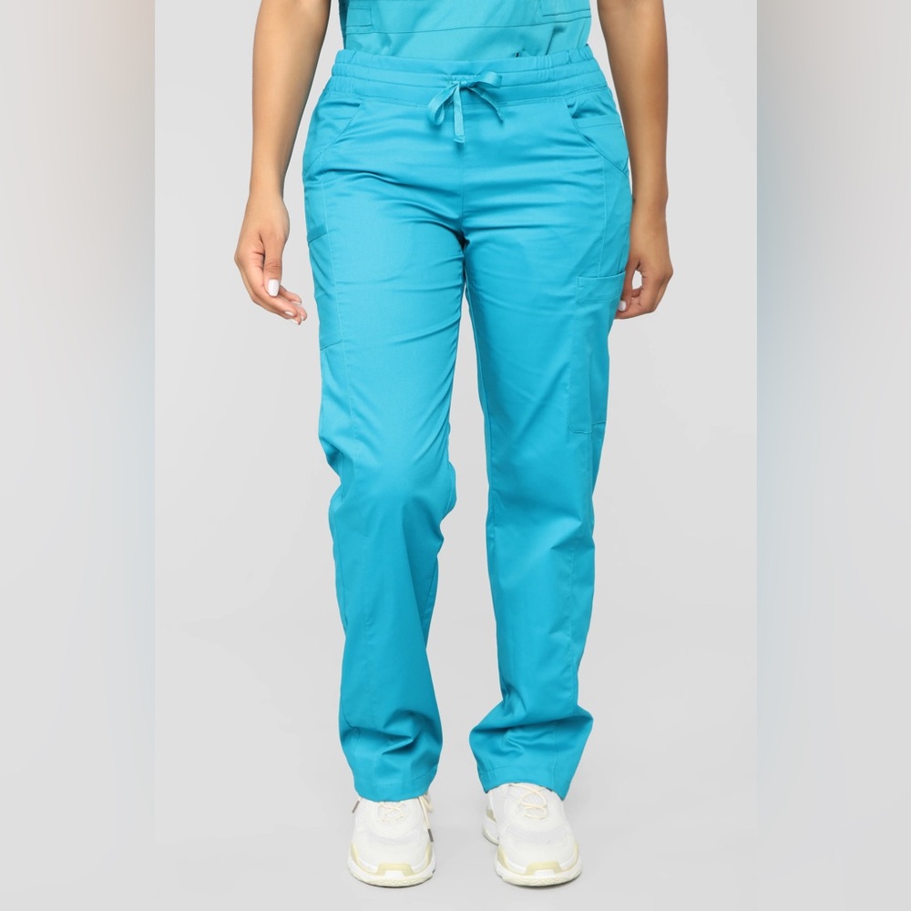 Woman scrub pants NWT